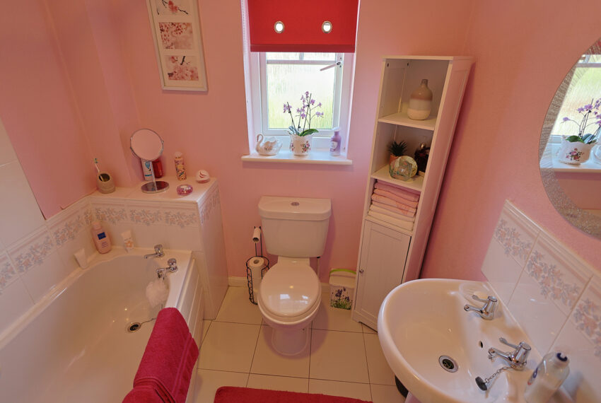 15 Chirmorie Place - Bathroom 2