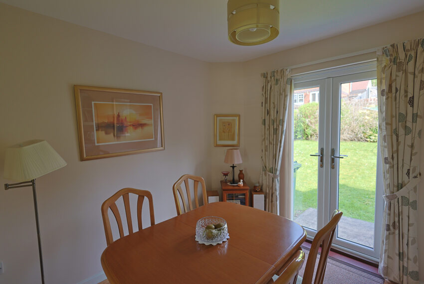 15 Chirmorie Place - Dining Area