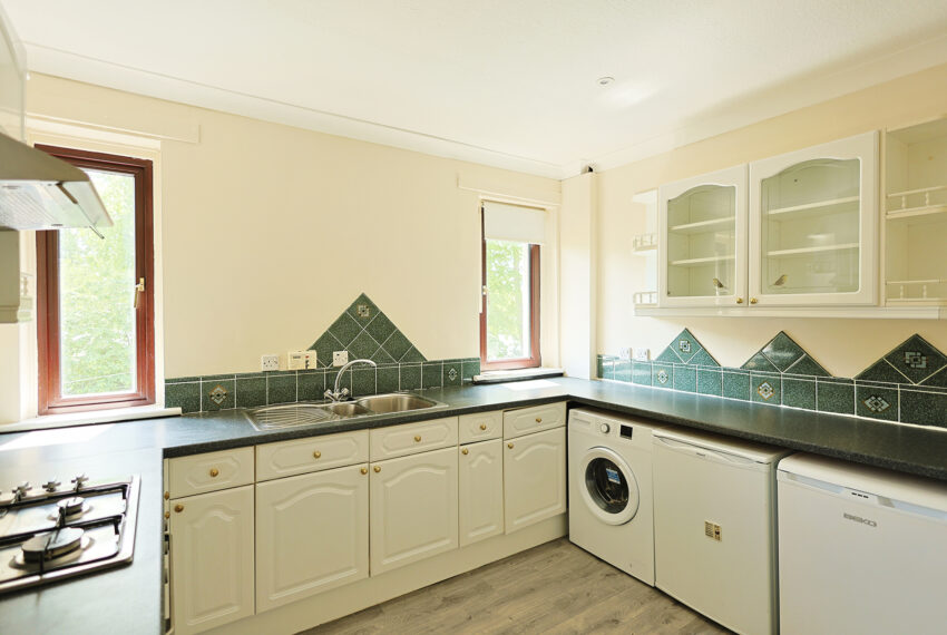 29 Newton Drive - Kitchen 2