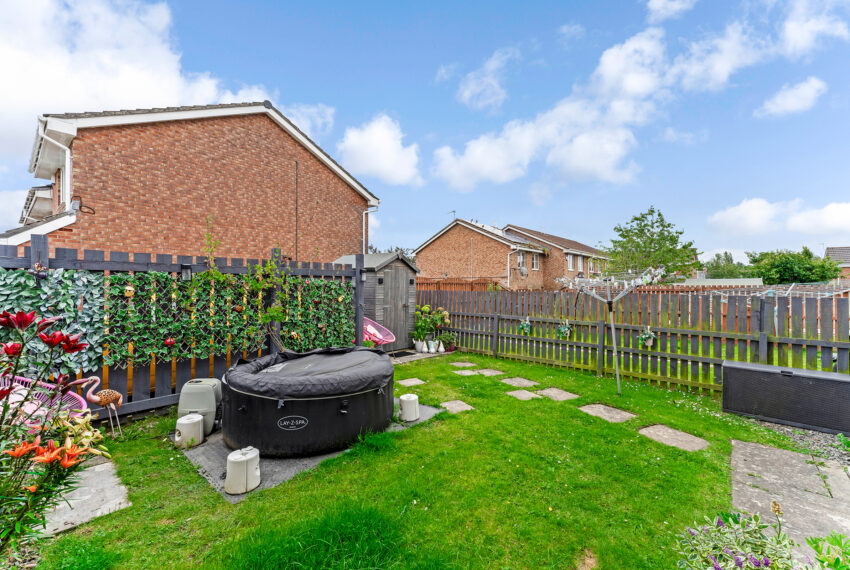 18 Blair Atholl Gardens - Rear Garden 4