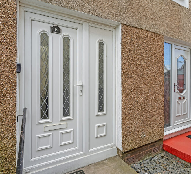 Broomhill Crescent - Front Entrance