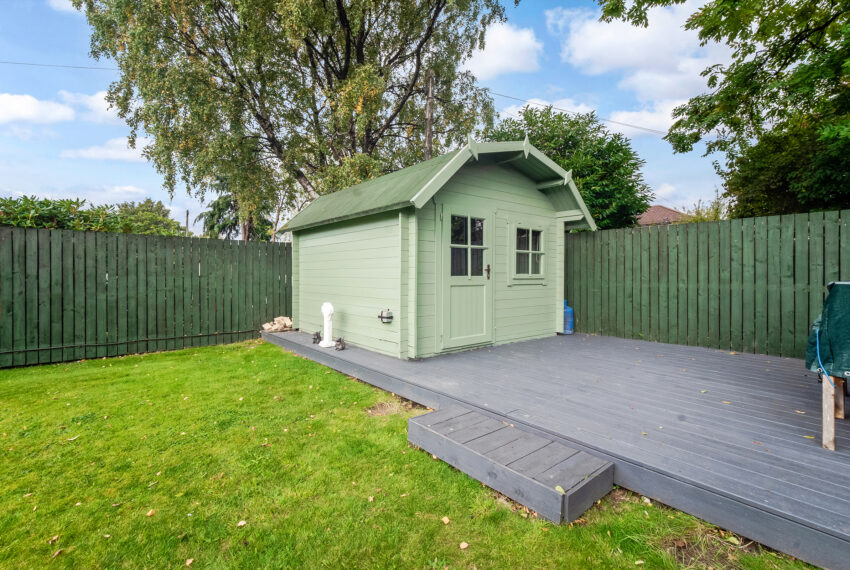 251 Glasgow Road - Rear Garden - Summer House