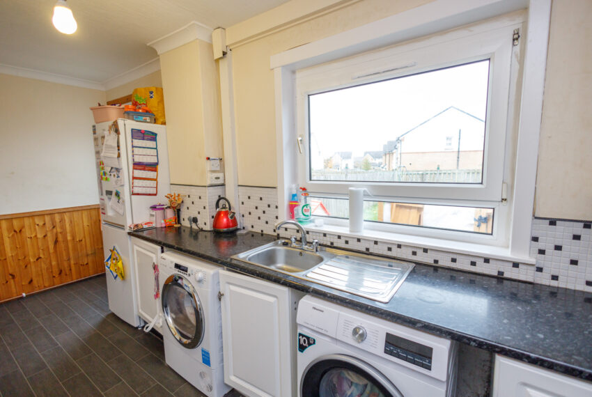 29 Lanrigg View - Kitchen 3