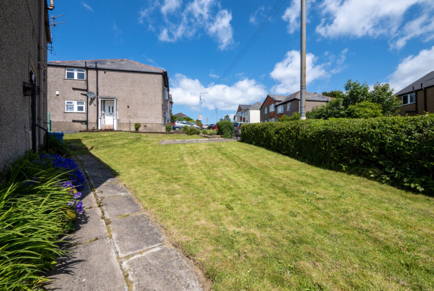 15 Renshaw Drive-17